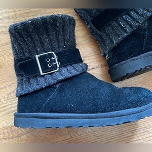 UGG Australia Cambridge Women's Black Suede Knit Shaft size 7